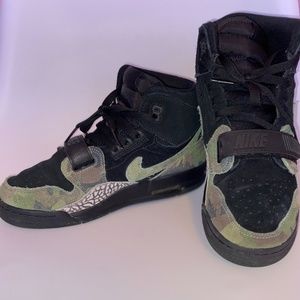 Air Jordan Legacy 312 Big Kids Shoe